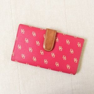 VINTAGE • Dooney & Bourke Magenta Bi-Fold Wallet